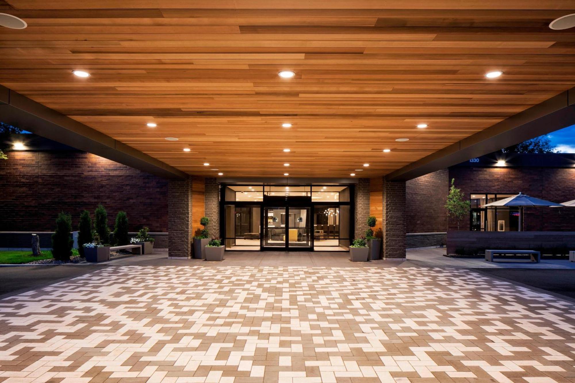 Delta Hotels By Marriott Minneapolis Northeast Exterior foto
